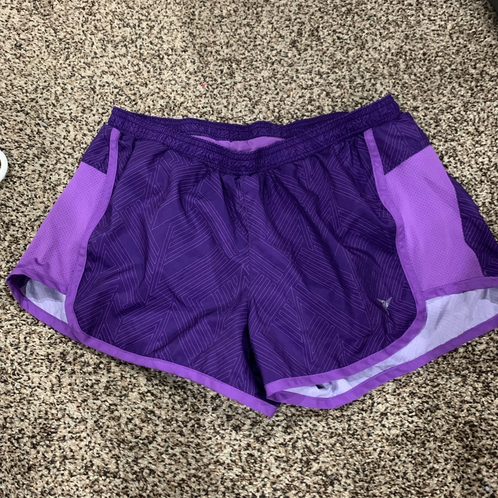 Purple athletic short